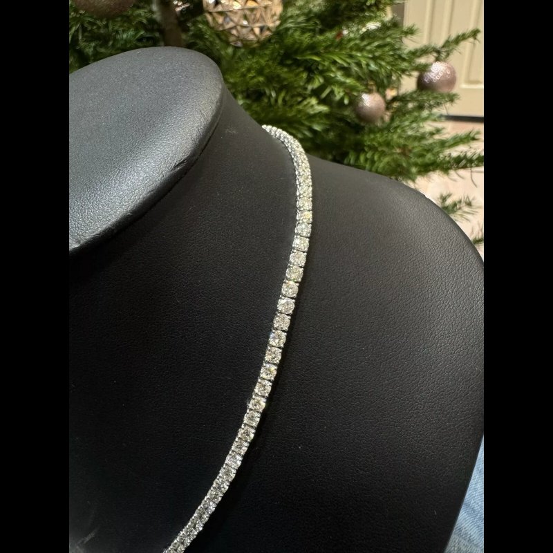 Christmas Sale - 22.26 Ct Round Diamond Graduated Tennis Necklace, 18k White Gold.